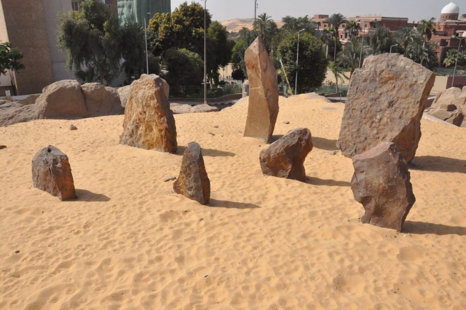 is-egypt’s-nabta-playa-the-world’s-oldest-stone-circle-observatory?