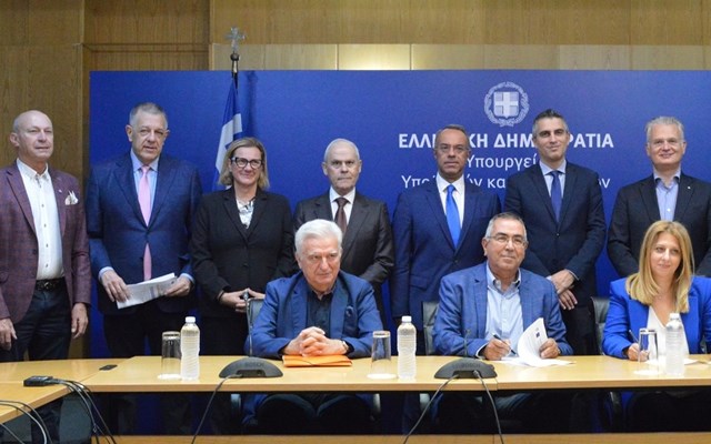 Υπεγράφη-η-σύμβαση-αντιπλημμυρικών-έργων-στον-Δήμο-Λουτρακίου-–-Περαχώρας-–-Αγίων-Θεοδώρων