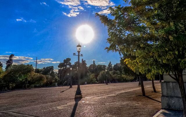 Καιρός:-Τους-34°c-βαθμούς-άγγιξε-ο-υδράργυρος-–-Μικρή-πτώση-της-θερμοκρασίας-την-Κυριακή