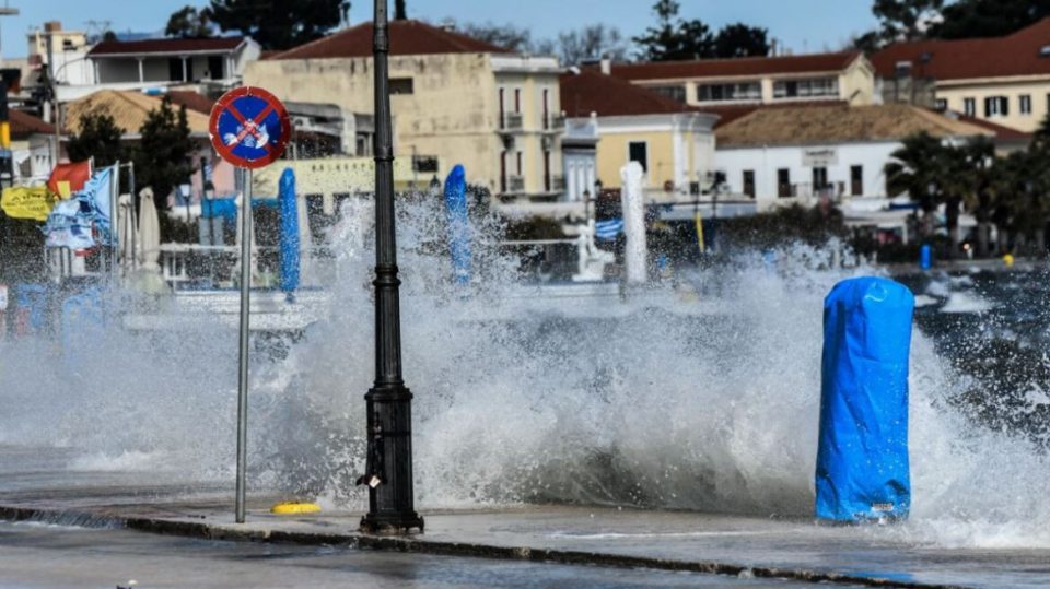 Καιρός-–-Μαρουσάκης:-Ψυχρές-αέριες-μάζες-φέρνει-ο-«Ωμέγα-Εμποδιστής»-–-Έρχονται-ισχυροί-βοριάδες-και-πτώση-θερμοκρασίας-από-την-Τετάρτη