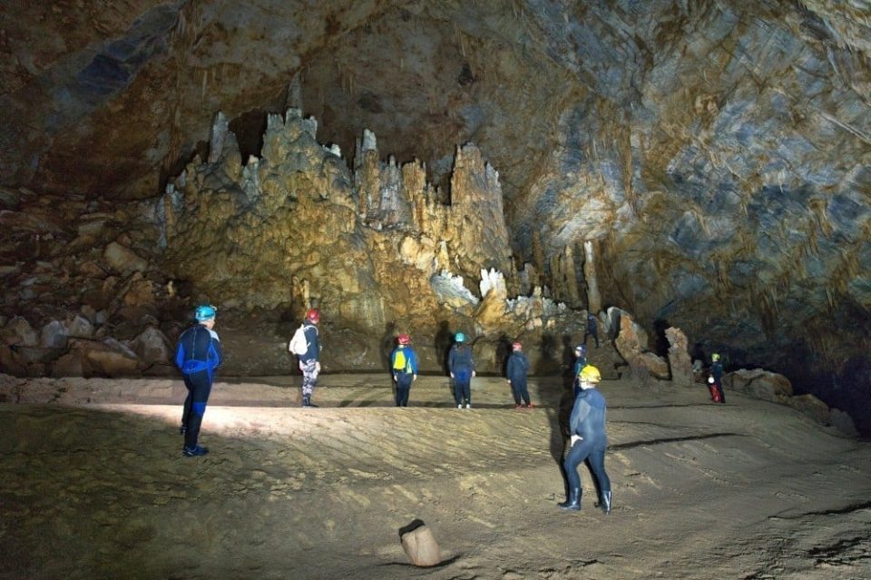 aggitis-river-cave-runs-dry:-a-stunning-greek-landmark-in-peril