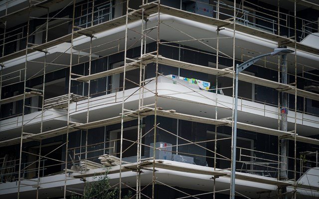 Ισχυρή-μείωση-20%-των-όγκων-στην-οικοδομή-τον-Νοέμβριο