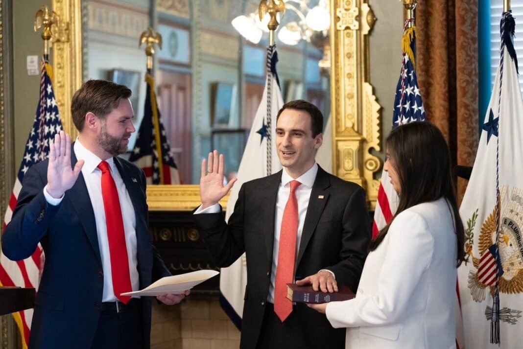 michael-kratsios-sworn-in:-the-greek-american’s-role-in-the-trump-administration