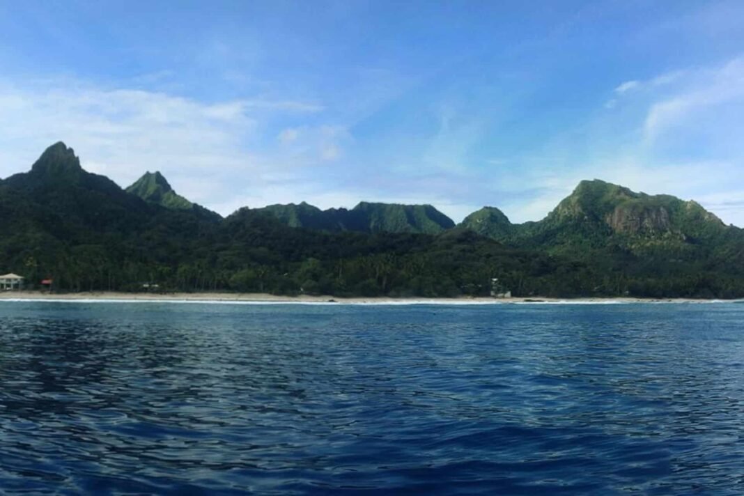 new-volcano-chain-found-in-cook-islands,-pacific-ocean