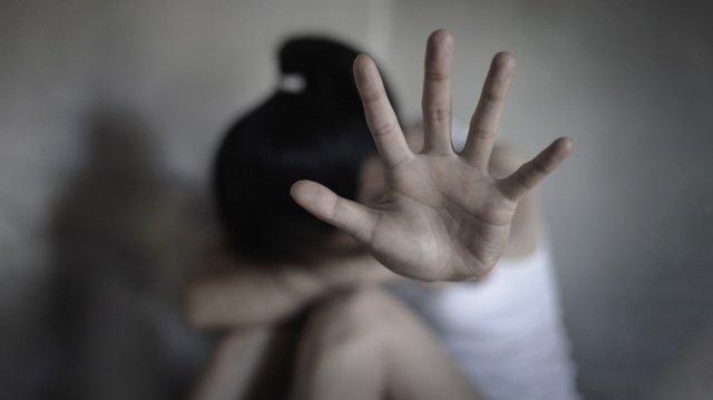 «Τι-να-σου-πω-μαμά,-ότι-με-βίασαν;»-–-Συγκλονίζει-η-περιγραφή-της-14χρονης-για-τα-όσα-πέρασε-στα-χέρια-των-τεσσάρων-Ρομά