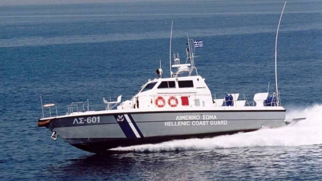 Καθείρξεις-246-ετών-και-πρόστιμα-πάνω-από-2,5-εκατ.-ευρώ-σε-δύο-Τούρκους-διακινητές-για-μεταφορά-33-μεταναστών-στη-Νίσυρο
