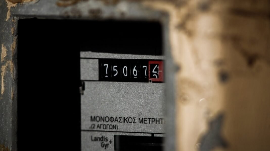 Εύβοια:-Ο-ΔΕΔΔΗΕ-κατηγορεί-τον-Δήμο-Κύμης-Αλιβερίου-για-ρευματοκλοπή-και-έβαλε-πρόστιμο-11.000-ευρώ