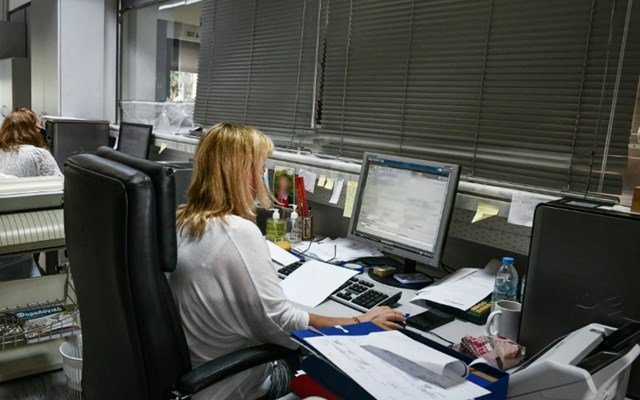 “Καμπανάκι”-eurobank-για-τις-κρατικές-οφειλές:-“Ουσιώδης-παράγοντας-δημοσιονομικού-κινδύνου”