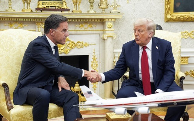 guardian:-Η-απόφαση-Τράμπ-για-στρατιωτική-βοήθεια-στην-Ουκρανία-σηματοδοτεί-μια-μεγάλη-μεταστροφή-του
