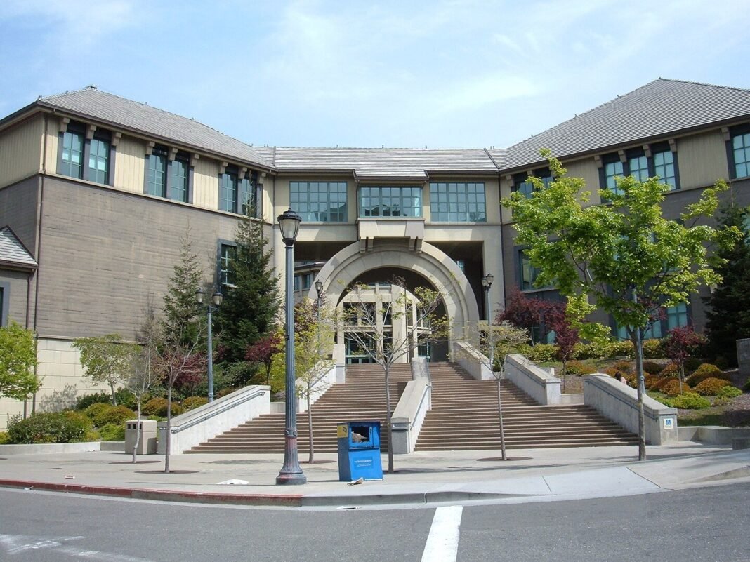 uc-berkeley-professor-shot-dead-in-greece-by-masked-gunman