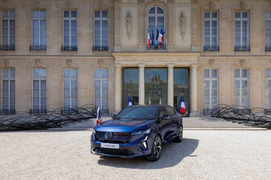 Αυτό-είναι-το-“Προεδρικό-rafale”-Το-suv-της-renault-με-τα-300-άλογα-στην-υπηρεσία-της-Γαλλικής-Προεδρίας