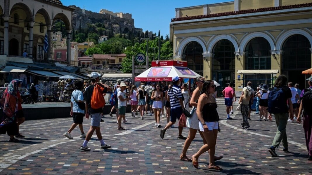Ξεκίνησε-ο-καύσωνας,-καμίνι-όλη-η-χώρα-–-Πού-θα-φτάσει-και-τους-43-βαθμούς-το-θερμόμετρο-σήμερα