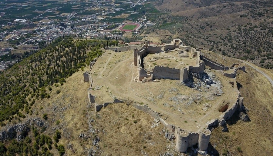 larissa-castle:-a-timeless-sentinel-over-argos,-echoing-millennia-of-history