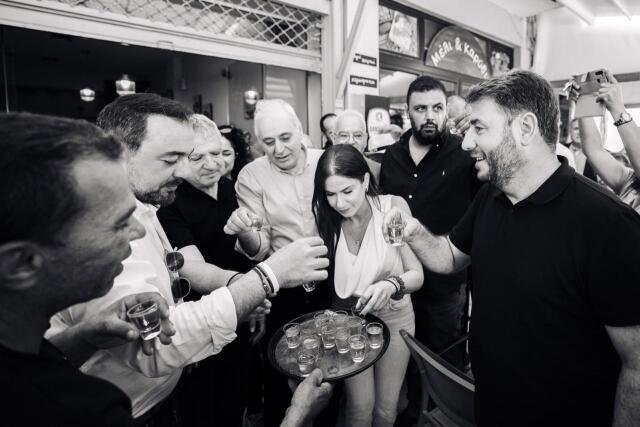 Με-ύβρεις-απάντησε-ο-Νίκος-Ανδρουλάκης-στις-αποκαλύψεις-του-Πρώτου-Θέματος-για-τους-«πράσινους-Φραπέδες»
