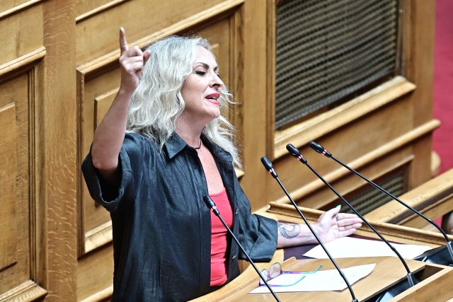 Τζώρτζια-Κεφαλά:-Ξεκίνησε-δίπλα-στη-Βίσση,-έφτασε-ως-τη-Βουλή-με…-Βιτάλη