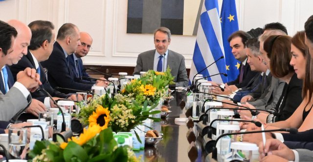 Μητσοτάκης:-25-μεταρρυθμίσεις-έως-τέλος-της-χρονιάς-–-Να-μη-χαθεί-ούτε-ευρώ-από-το-Ταμείο-Ανάκαμψης-στους-επόμενους-12-μήνες