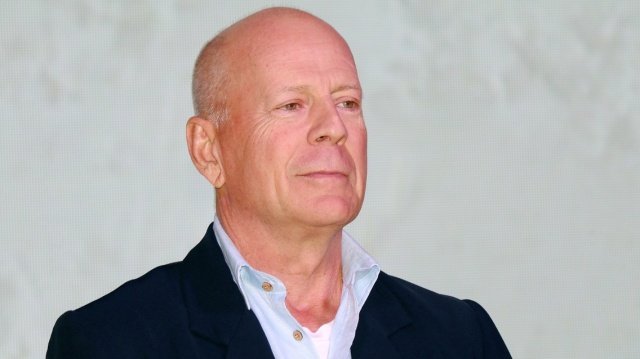 Ραγδαία-επιδείνωση-για-τον-Μπρους-Γουίλις-–-Δεν-μπορεί-πλέον-να-μιλήσει-ή-να-περπατήσει