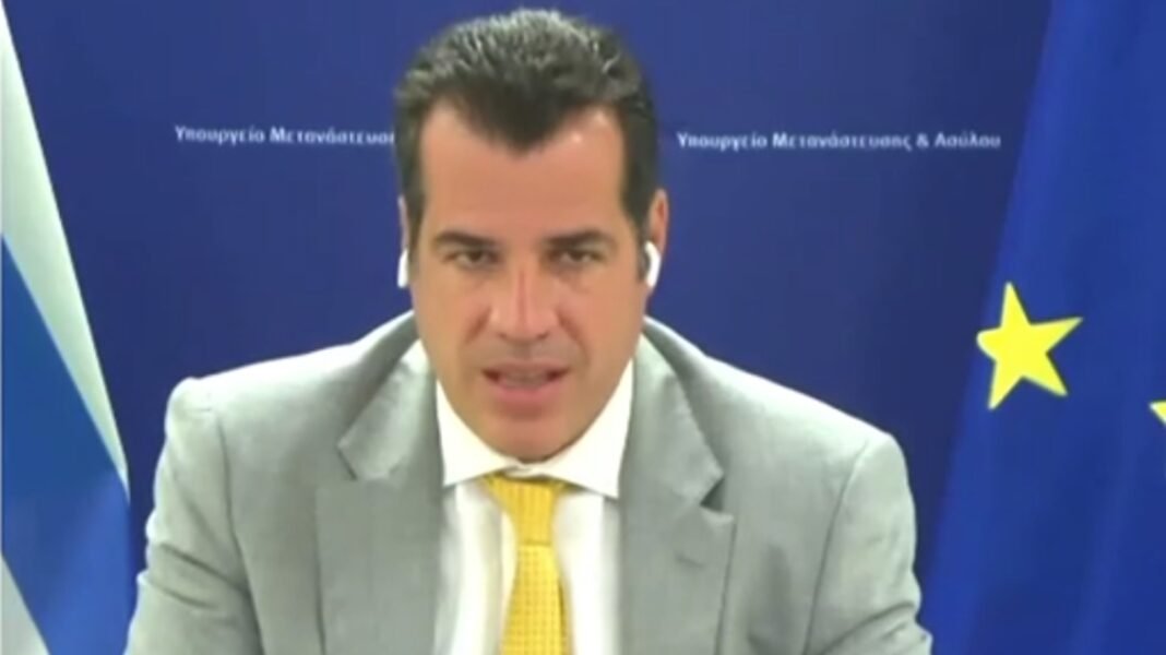 Πλεύρης: Έχουμε μια εξισορρόπηση στις μεταναστευτικές ροές με κάτω από 800 άτομα σε 20 ημέρες
