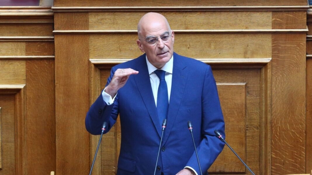 Δένδιας: Οι ΕΔ διέθεταν μία ολόκληρη πολυκατοικία σε έναν αξιωματικό – 800.000 οι απώλειες των εσόδων