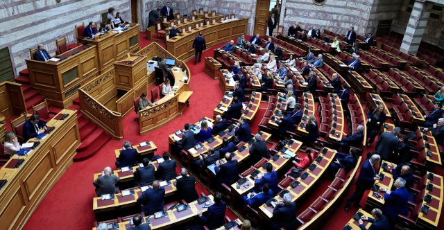 Ξεκινάει-διήμερο-«φωτιά»-στη-Βουλή-για-τον-ΟΠΕΚΕΠΕ-–-Στο-κάδρο-οι-γαλάζιοι-και-πράσινοι-πρωταγωνιστές-των-επιδοτήσεων