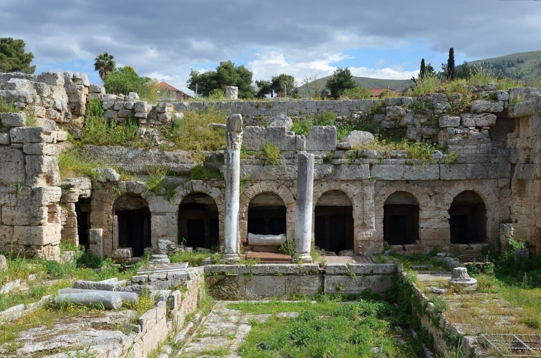 the-origin-of-corinth-in-ancient-greece