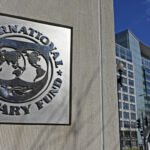 ΔΝΤ:-Συναγερμός-για-την-παγκόσμια-οικονομία-–-Κίνδυνοι,-Μεταρρυθμίσεις-και-η-Ελληνική-πορεία