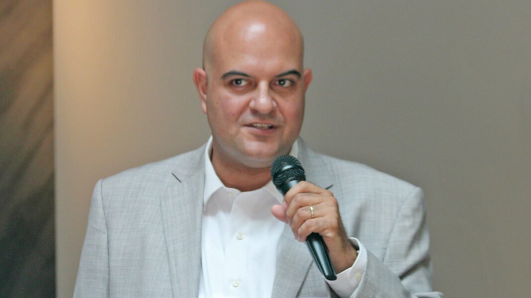 Η-novartis-είχε-«μαύρο-ταμείο»-με-την-κωδική-ονομασία-«Άγιο-Δισκοπότηρο»,-υποστήριξε-στην-απολογία-του-ο-Φιλίστωρ-Δεστεμπασίδης