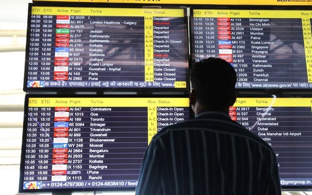 Βρετανία:-Προσωρινή-αναστολή-πτήσεων-σε-Χίθροου-και-άλλα-αεροδρόμια-λόγω-“τεχνικού-προβλήματος”