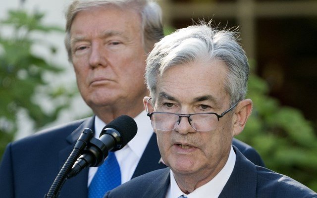 fed:-Αμετάβλητα-τα-επιτόκια-κόντρα-στις-πιέσεις-Τραμπ-για-μείωση-του-κόστους-δανεισμού