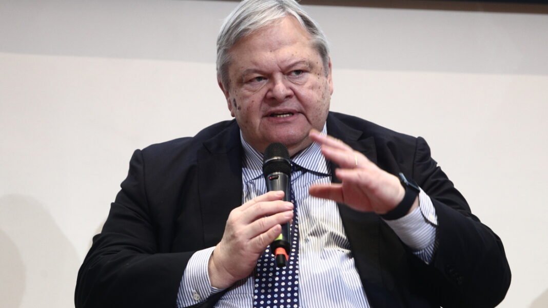 Βενιζέλος για τη συνεδρίαση της Βουλής για ΟΠΕΚΕΠΕ: Ακραίος διασυρμός του κοινοβουλίου – Ευτελισμός των θεσμών λόγω κρίσης νομιμοποίησης