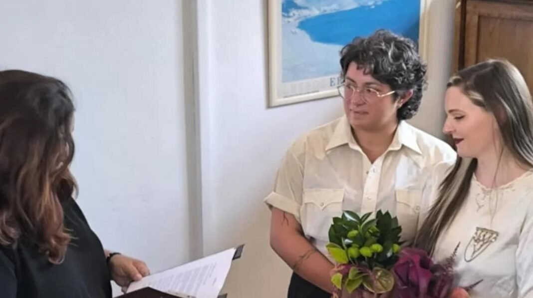 lesvos-celebrates-first-women’s-civil-marriage