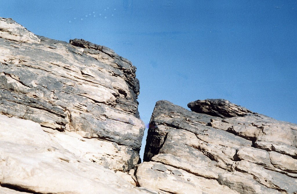 10,000-year-old-rock-engravings-discovered-in-libya