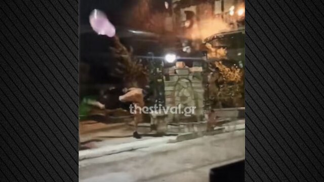 Νεαροί-πέταξαν-«νερόβομβες»-σε-αστικό-λεωφορείο-στη-Θεσσαλονίκη