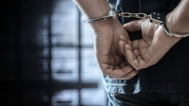 Ρόδος:-Συνελήφθη-36χρονος-Ρομά-που-χρέωνε-τουρίστες-50-ευρώ-για-στάθμευση-σε…-δημόσιο-χώρο
