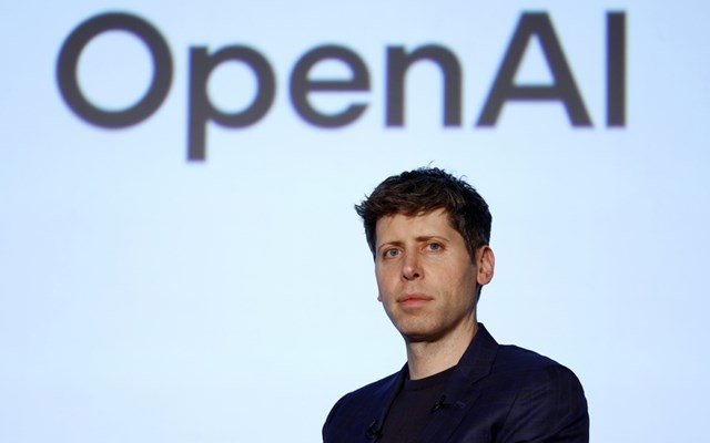 Η-openai-λανσάρει-το-gpt-5,-απαντώντας-στον-αυξανόμενο-ανταγωνισμό:-“Εξυπνότερο,-ταχύτερο-και-πολύ-πιο-χρήσιμο”