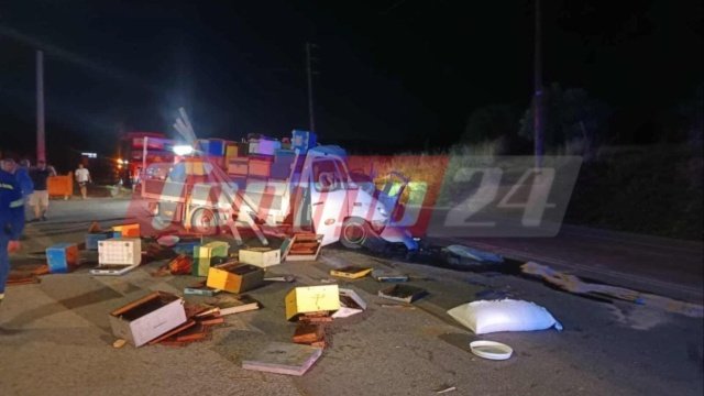 Τραγωδία-στην-Αχαΐα:-Νεκρός-60χρονος-μετά-από-σφοδρή-σύγκρουση-νταλίκας-με-φορτηγάκι