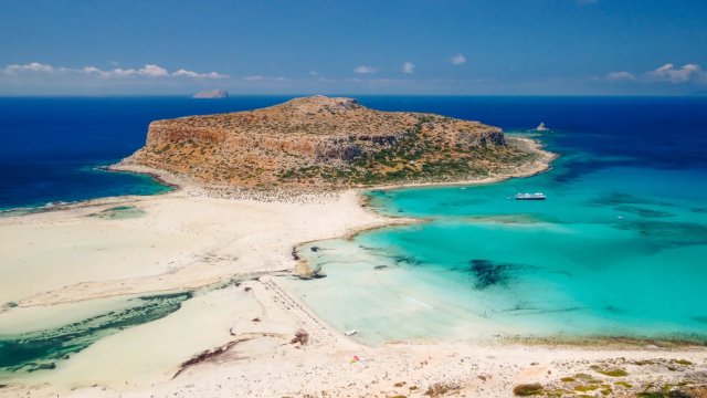 Νεκρός-τουρίστας-στην-παραλία-του-Μπάλου