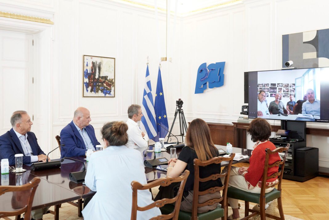 Κυριάκος-Μητσοτάκης:-Είχε-τηλεδιάσκεψη-με-τον-Δήμαρχο-Αμοργού-και-τον-Επαγγελματικό-Αλιευτικό-Σύλλογο-του-νησιού