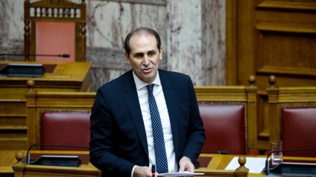 Τα-συλλυπητήρια-του-πολιτικού-κόσμου-για-τον-Απόστολο-Βεσυρόπουλο