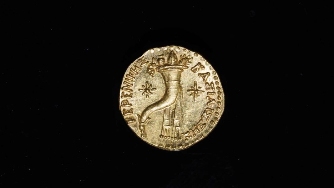 rare-gold-coin-of-greek-queen-of-egypt-unearthed-in-jerusalem