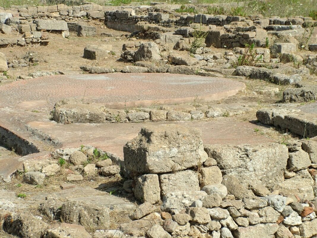 how-religion-contributed-to-the-construction-of-the-ancient-greek-polis