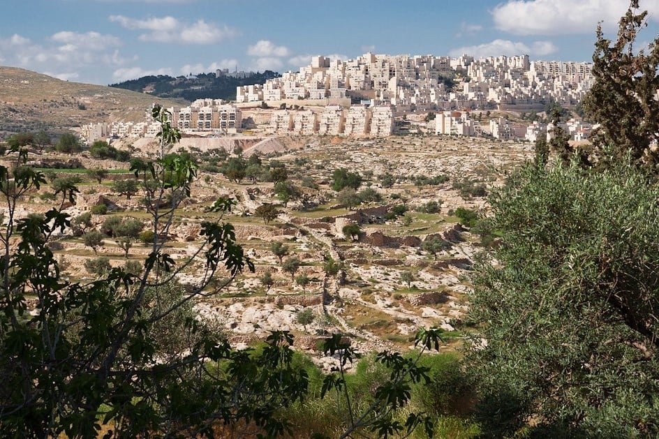 greece-among-25-countries-urging-israel-to-withdraw-west-bank-e1-settlement-plans