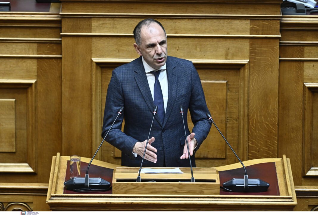 Γεραπετρίτης:-Όχι-σε-γεωπολιτικό-πλειστηριασμό-–-Η-Ελλάδα-θα-επιμείνει-στο-απαραβίαστο-των-συνόρων-της-Ουκρανίας