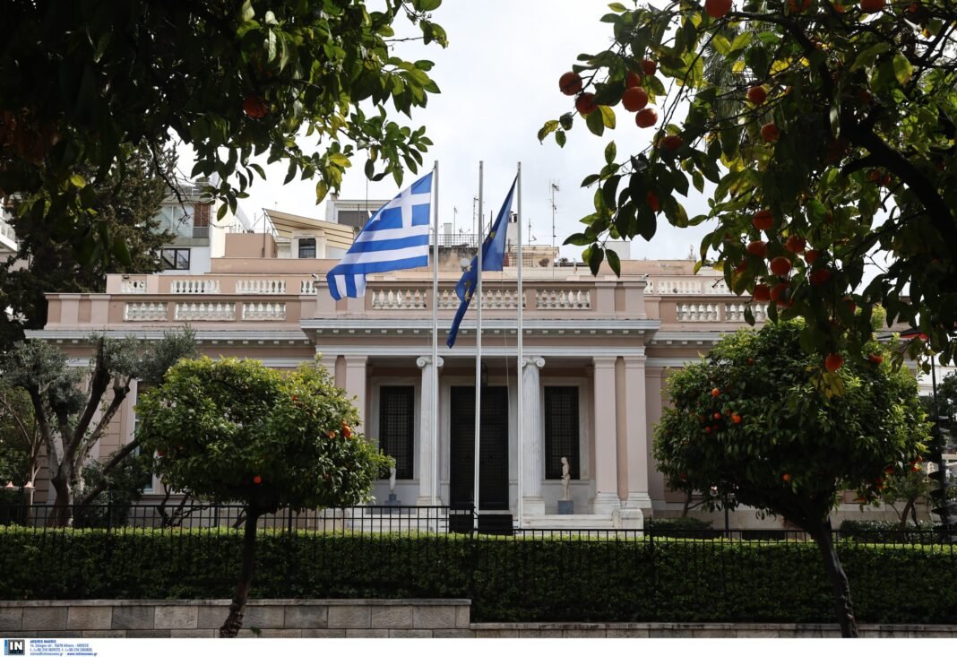 Κυβερνητικές-πηγές:-Το-ΠΑΣΟΚ-επιλέγει-την-οδό-της-«φτηνής»-αντιπολίτευσης-στο-πεδίο-της-οικονομίας