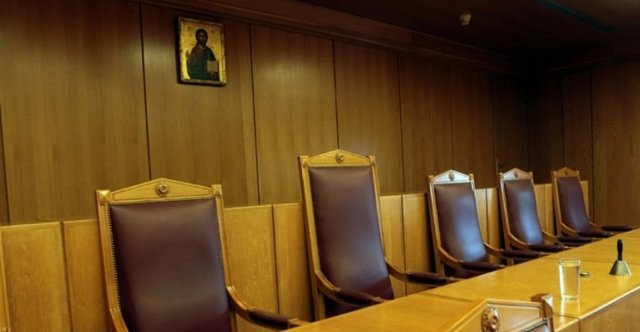 Στη-φυλακή-59χρονος-που-απείλησε-με-μαχαίρι-την-κουνιάδα-και-τα-ανίψια-του-στη-Φθιώτιδα