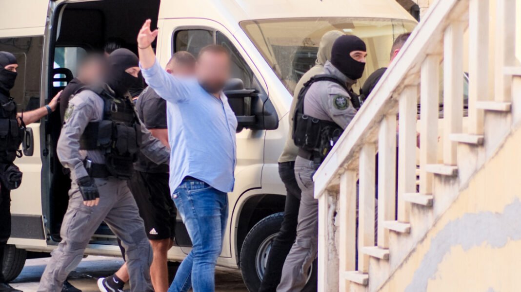Μαφία-της-Κρήτης:-«Με-απείλησαν,-αλλά-όχι-με-ροζ-βίντεο»,-λέει-ο-εμπλεκόμενος-επίσκοπος