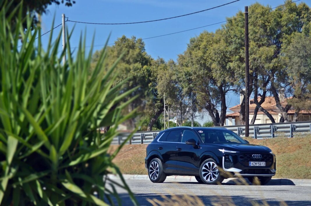 Οδηγούμε-το-νέο-q3,-το-suv-της-audi-που-ορίζει-το-πλαίσιο-των-premium-suv