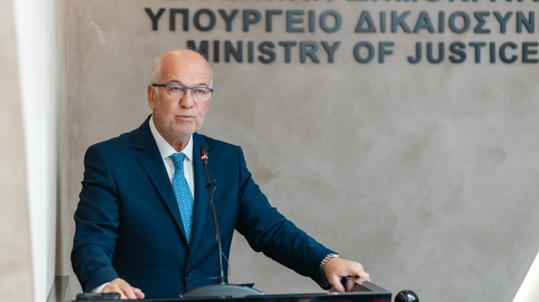 Ο Φλωρίδης θα παρουσιάσει στο Συμβούλιο Ευρώπης τη φιλική προς τα παιδιά Δικαιοσύνη