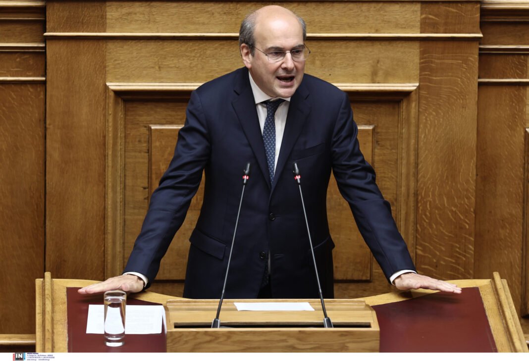 Χατζηδάκης:-«Αν-τα-πράγματα-δεν-γίνουν-σωστά,-μπορεί-να-υπάρξει-και-μερική-αναστολή-των-επιδοτήσεων»-–-Τι-είπε-για-το-σχέδιο-δράσης-με-πάνω-από-50-σημεία