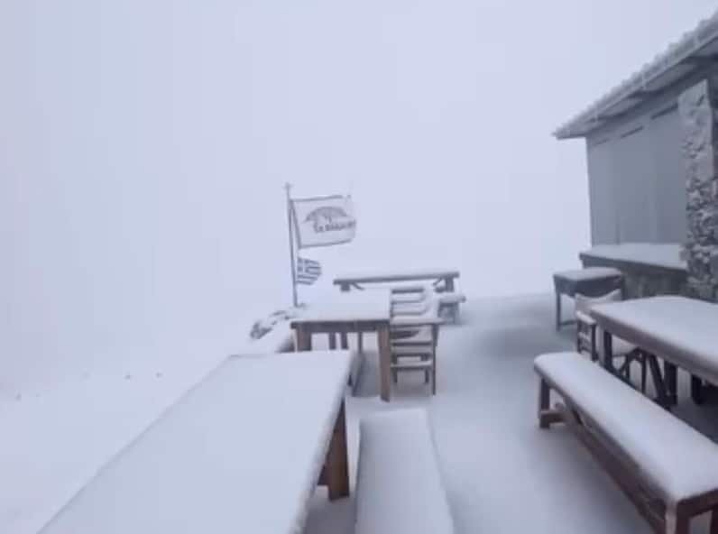 early-snowfall-dusts-northern-greece’s-peaks
